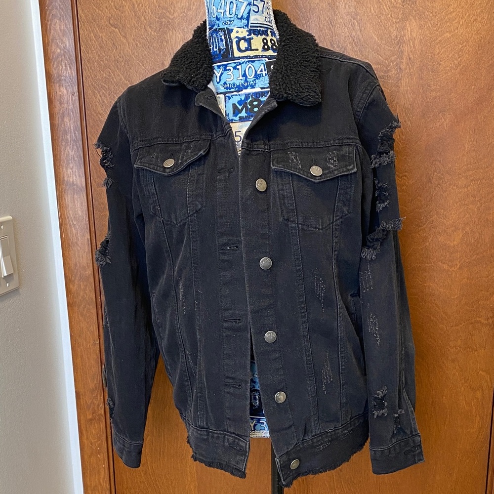Between us Black Denim Jacket with Sherpa Collar size medium